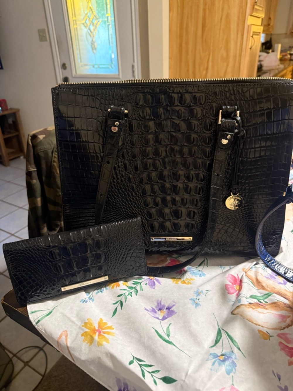 Brahmin Black Croc-Embossed Leather Tote with Matching Wallet - Picture 6 of 7